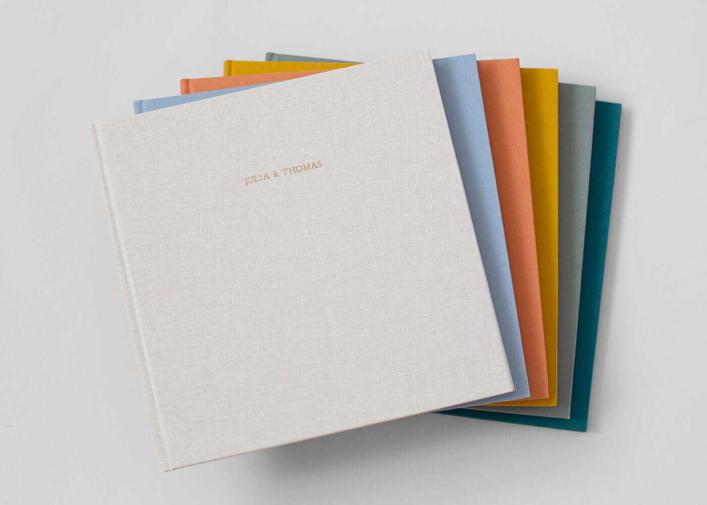 2800x2000_fabric-hardcover-valetines-photo-books.jpg