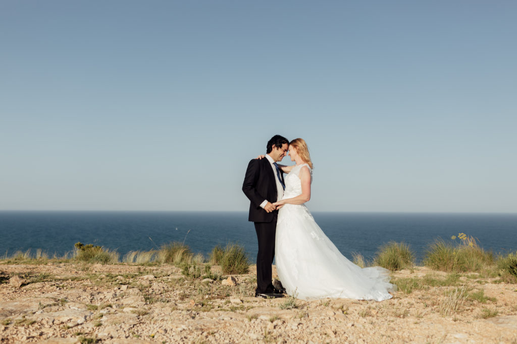 Wedding couple photographs at Mirador del Faro de Santa Pola, Alicante